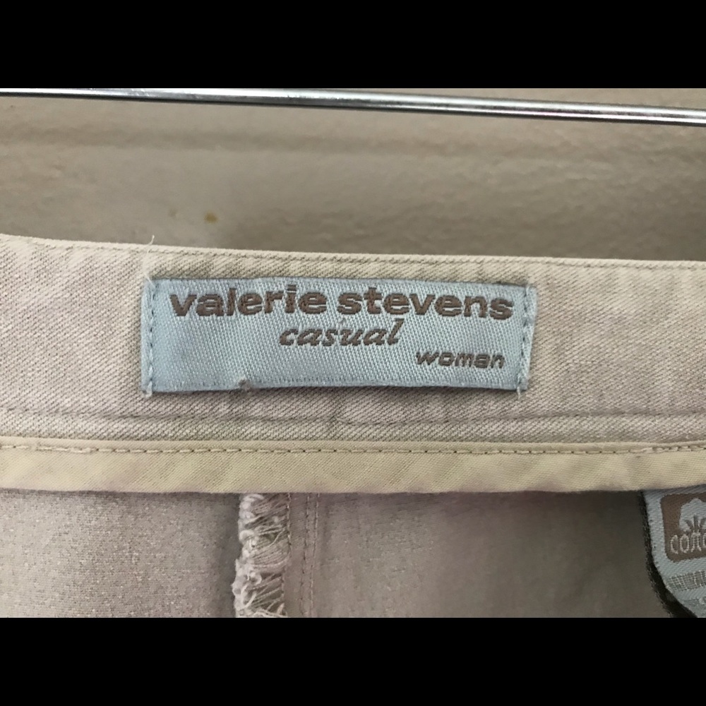 Capris - Picture 3 of 3